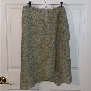 Max studio asymmetric hem skirt